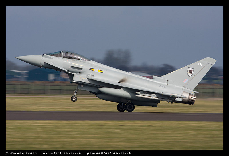 RAF Eurofighter Typhoon FGR4 (ZJ942) photo