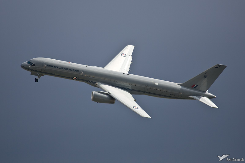 Royal New Zealand 757 NZ7572 display RIAT 2009 photo