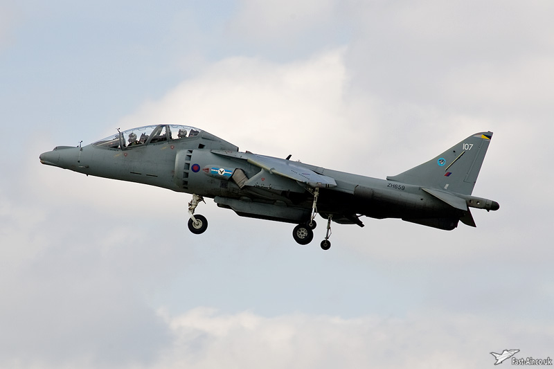 RAF Harrier T12 ZH659 / 107 - 20 Sqn