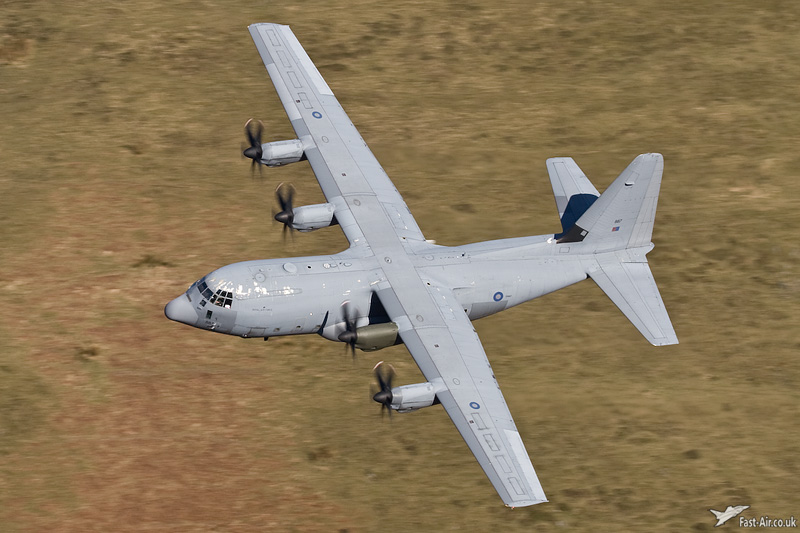 Low flying Hercules